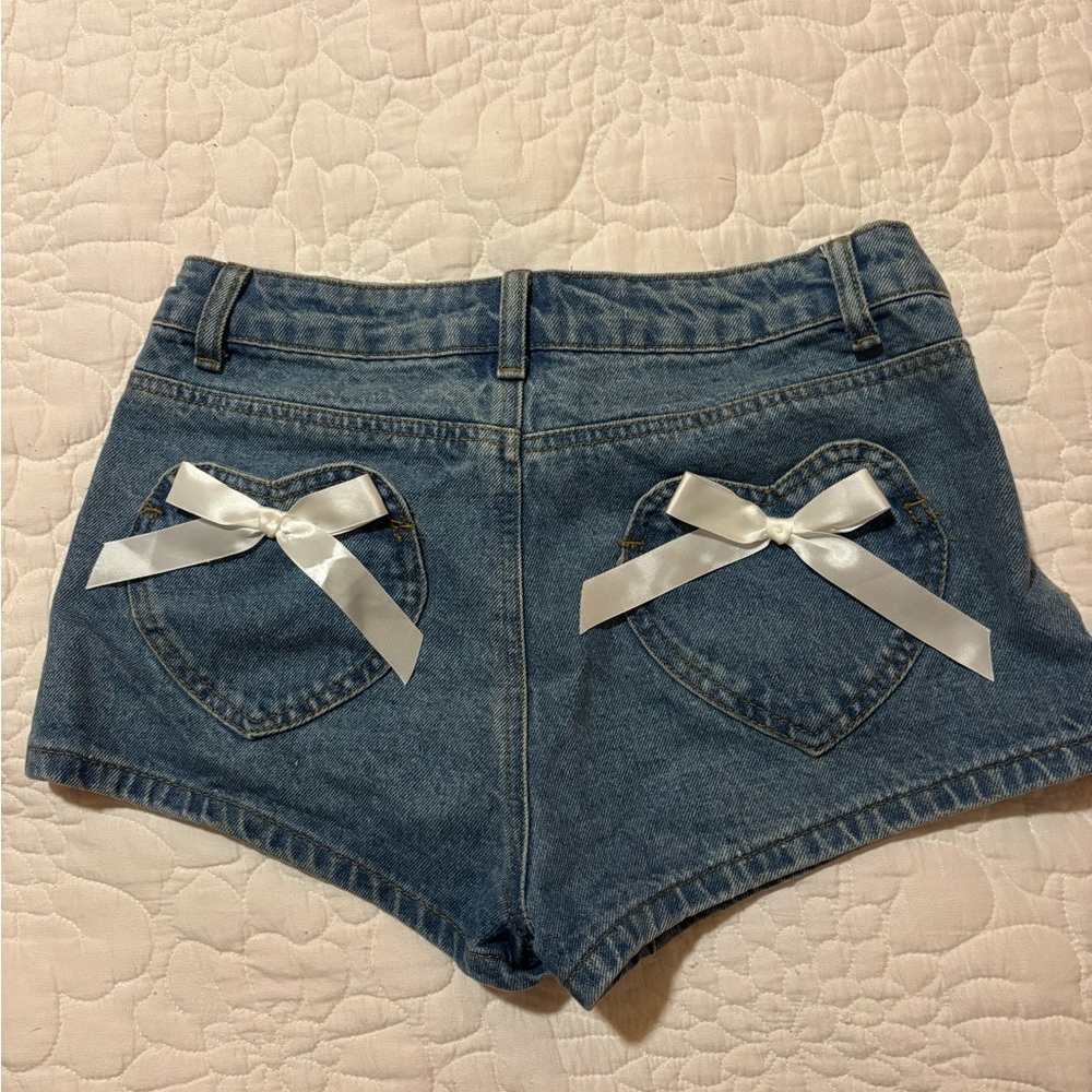 edikted bow pocket jean shorts